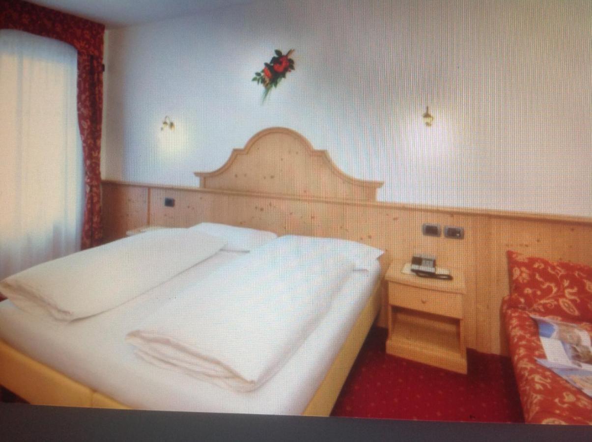 Hotel Pordoi - Fam Furgler 아라바 외부 사진