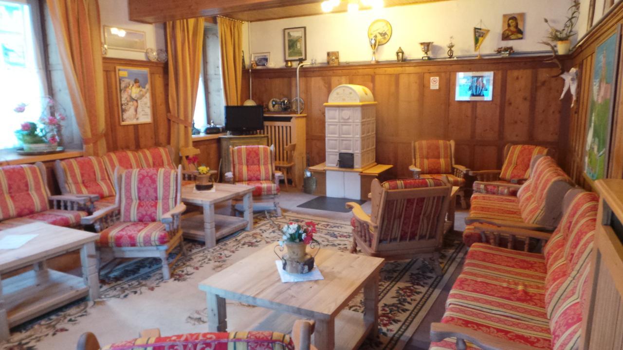 Hotel Pordoi - Fam Furgler 아라바 외부 사진